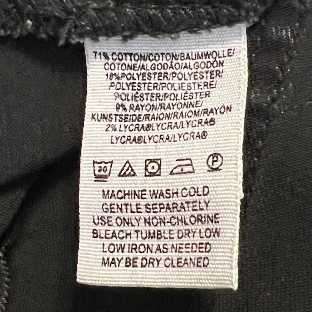 Free People Charcoal Black Distressed Denim Jeans. EC size 29